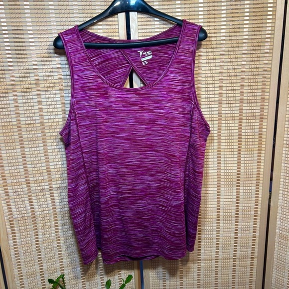 Old Navy Tops - Old Navy Active Tank